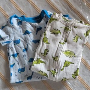 Dinosaur Baby Onesies Set